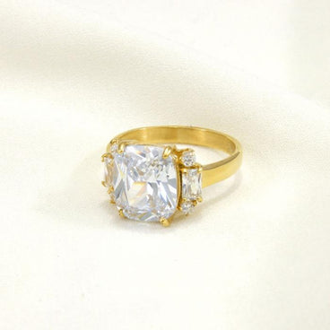 ANILLO DORADO ZIRCONIA CUADRADA GRANDE TALLA #6