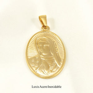 COLLAR DORADO ACERO INOXIDABLE MEDALLA VIRGEN DE GUADALUPE RELIEVE 45MM*28MM