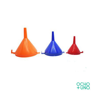 EMBUDO DE PLASTICO CHICO